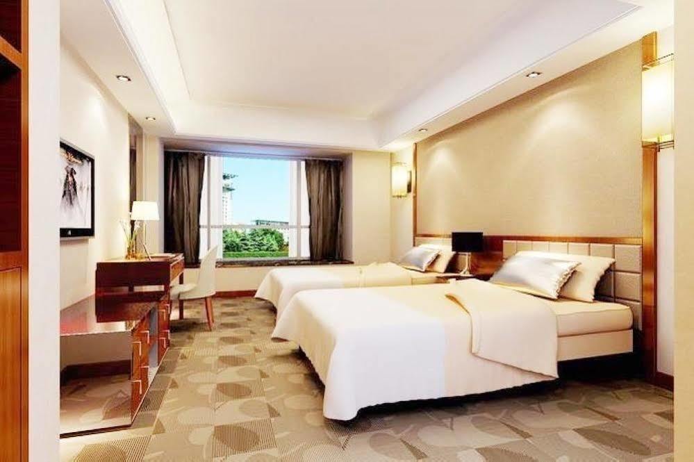 Yj Intl. Hotel Ta-mien-chen エクステリア 写真